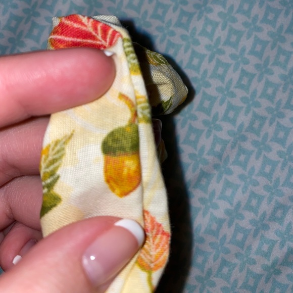 Handmade autumn leaves scrunchie - Picture 3 of 3